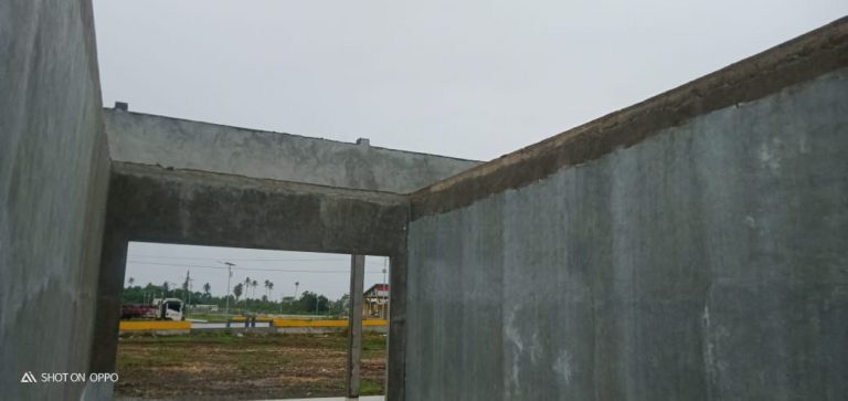 Belum Sempat Digunakan, Atap 5 Gedung BUMDes di Lokasi CBD Morotai Sudah Ambruk